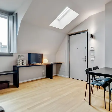 Beautiful In Chinatown And Sempione Apartment
